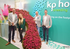 Ruud de Jong, Nikita Lagenwerf, Pieter Eijgenraam en Pim v/d Knaap van KP Holland, dat vanaf nu desgevraagd voor al zijn producten de footprint inzichtelijk heeft.